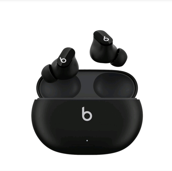 Beats by Dre noise cancelling earbuds (only right one)